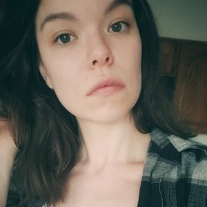 Meet your Posher, Maura